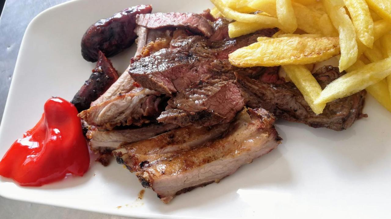 Hostal Restaurante Rancheiro Vigo Eksteriør bilde